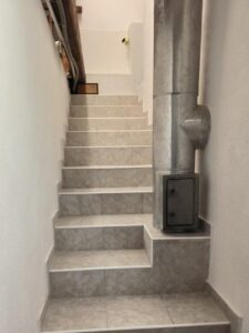 Treppe zum DG